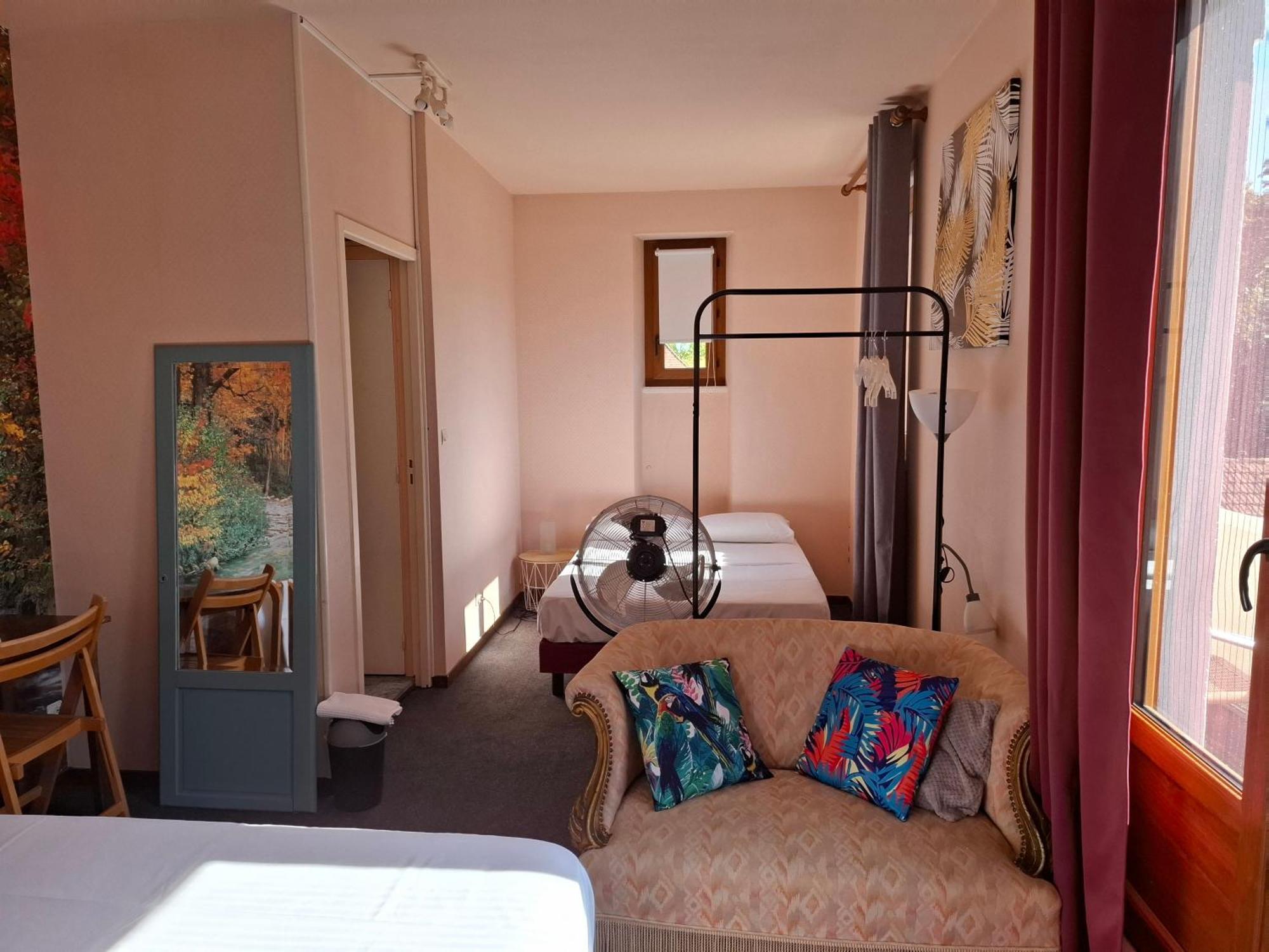 Hotel Du Pont Et Restaurant A Groléjac Kültér fotó