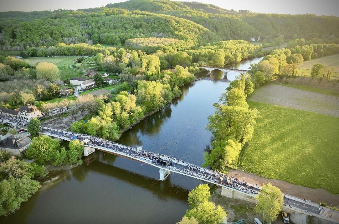 Hotel Du Pont Et Restaurant A Groléjac Kültér fotó