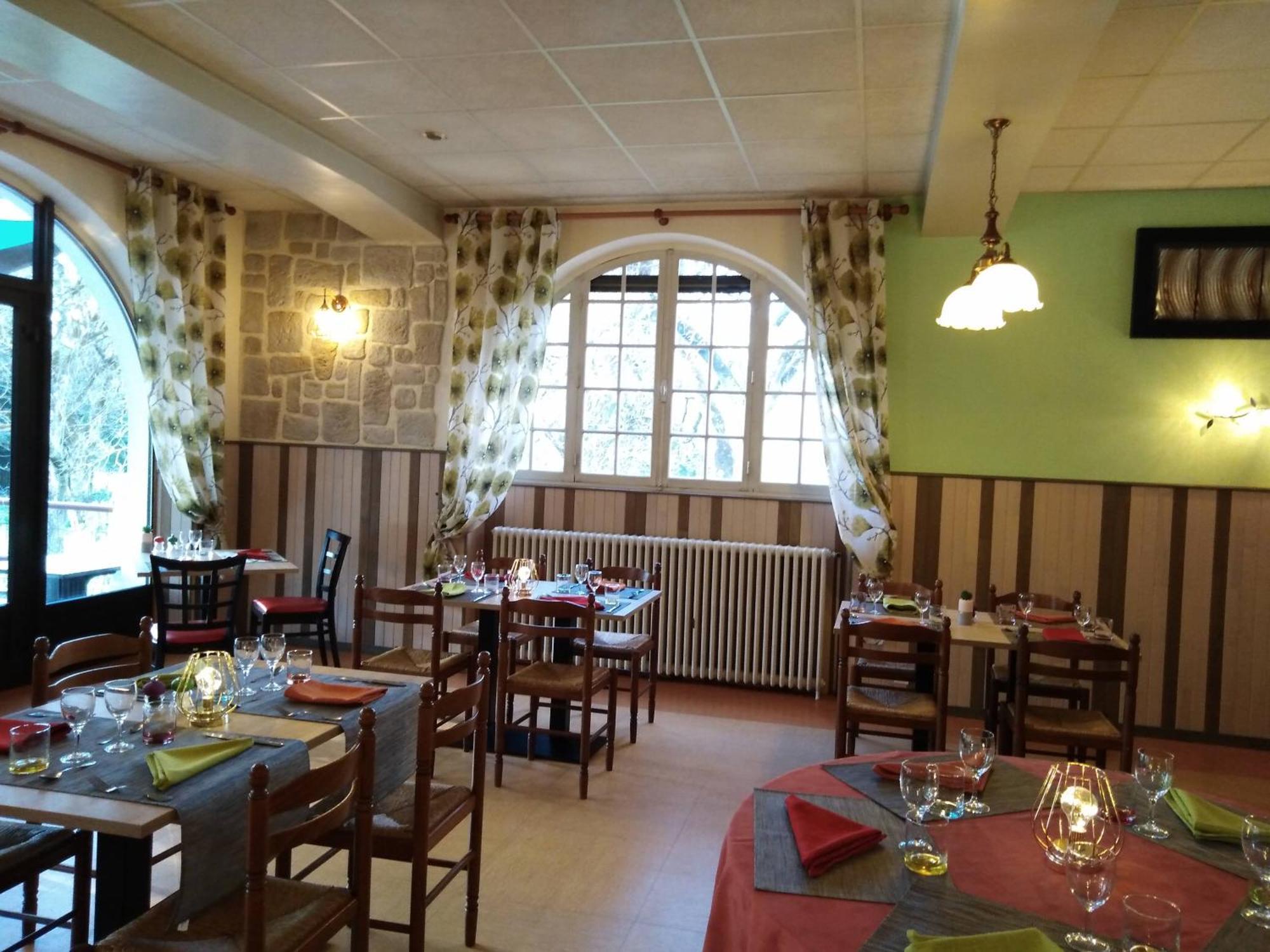Hotel Du Pont Et Restaurant A Groléjac Kültér fotó